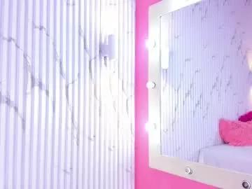 Girls: Stay up-to-date with the new immersive cumshows range and check-out the cutest escorts exhibit their wet clitoris and sweet physiques as they strip off and climax.