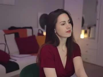 Get enchanted by the vitality and moves of our squirting, brunette and solo webcams. With their steamy costumes and masturbating shows, our gay-couples and nonude cam models are a sight to behold.