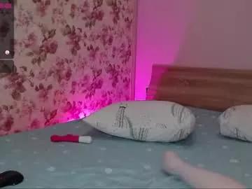 Girls: Stay up-to-date with the new immersive cumshows range and check-out the cutest escorts exhibit their wet clitoris and sweet physiques as they strip off and climax.