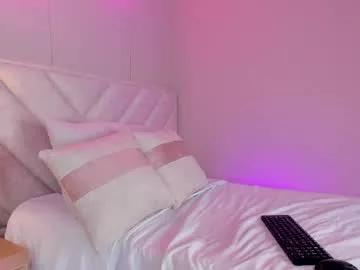 Girls: Stay up-to-date with the new immersive cumshows range and check-out the cutest escorts exhibit their wet clitoris and sweet physiques as they strip off and climax.