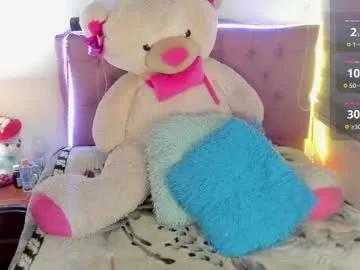 Girls: Stay up-to-date with the new immersive cumshows range and check-out the cutest escorts exhibit their wet clitoris and sweet physiques as they strip off and climax.