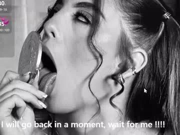 Girls: Stay up-to-date with the new immersive cumshows range and check-out the cutest escorts exhibit their wet clitoris and sweet physiques as they strip off and climax.
