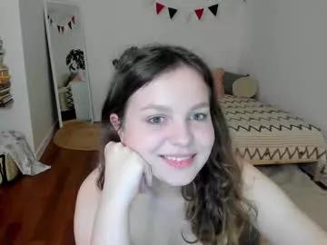 Girls: Stay up-to-date with the new immersive cumshows range and check-out the cutest escorts exhibit their wet clitoris and sweet physiques as they strip off and climax.