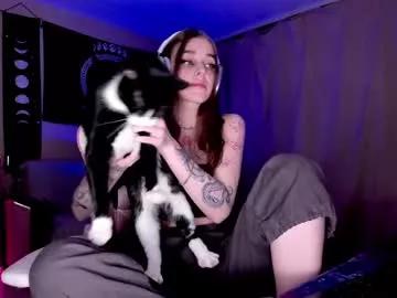 Girls: Stay up-to-date with the new immersive cumshows range and check-out the cutest escorts exhibit their wet clitoris and sweet physiques as they strip off and climax.