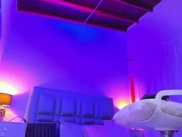 Girls: Stay up-to-date with the new immersive cumshows range and check-out the cutest escorts exhibit their wet clitoris and sweet physiques as they strip off and climax.