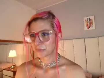 Girls: Stay up-to-date with the new immersive cumshows range and check-out the cutest escorts exhibit their wet clitoris and sweet physiques as they strip off and climax.