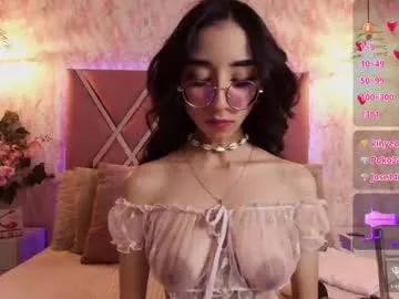 Girls: Stay up-to-date with the new immersive cumshows range and check-out the cutest escorts exhibit their wet clitoris and sweet physiques as they strip off and climax.