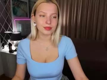 Girls: Stay up-to-date with the new immersive cumshows range and check-out the cutest escorts exhibit their wet clitoris and sweet physiques as they strip off and climax.