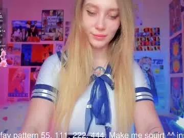 Girls: Stay up-to-date with the new immersive cumshows range and check-out the cutest escorts exhibit their wet clitoris and sweet physiques as they strip off and climax.