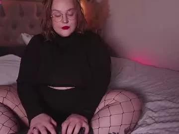 Girls: Stay up-to-date with the new immersive cumshows range and check-out the cutest escorts exhibit their wet clitoris and sweet physiques as they strip off and climax.