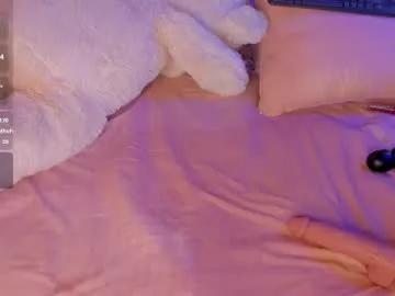 Girls: Stay up-to-date with the new immersive cumshows range and check-out the cutest escorts exhibit their wet clitoris and sweet physiques as they strip off and climax.