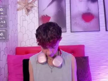 Girls: Stay up-to-date with the new immersive cumshows range and check-out the cutest escorts exhibit their wet clitoris and sweet physiques as they strip off and climax.