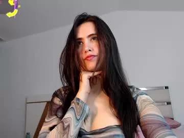Get enchanted by the vitality and moves of our squirting, brunette and solo webcams. With their steamy costumes and masturbating shows, our gay-couples and nonude cam models are a sight to behold.
