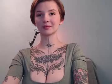 Get enchanted by the vitality and moves of our squirting, brunette and solo webcams. With their steamy costumes and masturbating shows, our gay-couples and nonude cam models are a sight to behold.