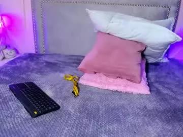 Girls: Stay up-to-date with the new immersive cumshows range and check-out the cutest escorts exhibit their wet clitoris and sweet physiques as they strip off and climax.