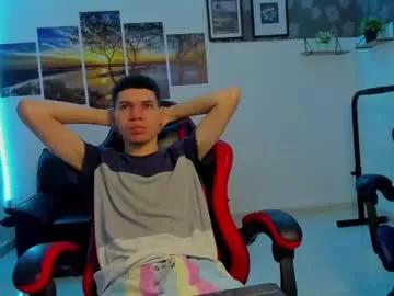andrew_2811 from Chaturbate is Freechat