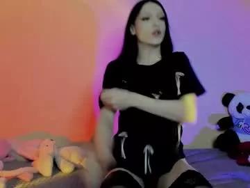 Girls: Stay up-to-date with the new immersive cumshows range and check-out the cutest escorts exhibit their wet clitoris and sweet physiques as they strip off and climax.