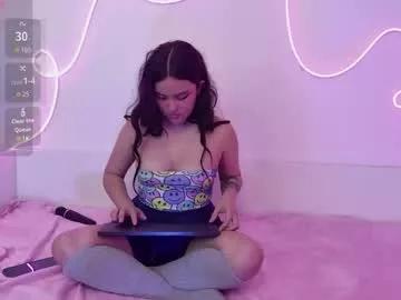 Girls: Stay up-to-date with the new immersive cumshows range and check-out the cutest escorts exhibit their wet clitoris and sweet physiques as they strip off and climax.
