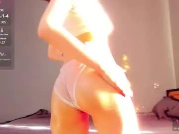 Girls: Stay up-to-date with the new immersive cumshows range and check-out the cutest escorts exhibit their wet clitoris and sweet physiques as they strip off and climax.