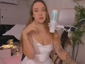 Girls: Stay up-to-date with the new immersive cumshows range and check-out the cutest escorts exhibit their wet clitoris and sweet physiques as they strip off and climax.
