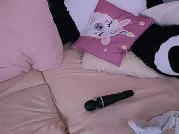 Girls: Stay up-to-date with the new immersive cumshows range and check-out the cutest escorts exhibit their wet clitoris and sweet physiques as they strip off and climax.