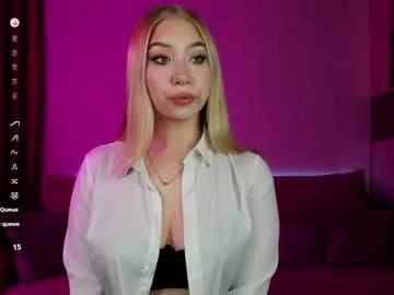 Girls: Stay up-to-date with the new immersive cumshows range and check-out the cutest escorts exhibit their wet clitoris and sweet physiques as they strip off and climax.