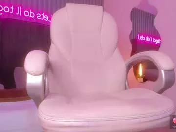 Girls: Stay up-to-date with the new immersive cumshows range and check-out the cutest escorts exhibit their wet clitoris and sweet physiques as they strip off and climax.