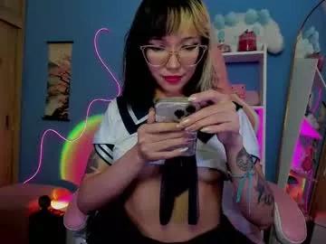 Girls: Stay up-to-date with the new immersive cumshows range and check-out the cutest escorts exhibit their wet clitoris and sweet physiques as they strip off and climax.