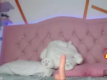 Girls: Stay up-to-date with the new immersive cumshows range and check-out the cutest escorts exhibit their wet clitoris and sweet physiques as they strip off and climax.