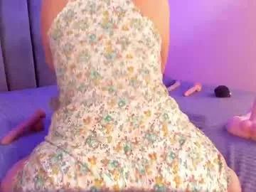 Girls: Stay up-to-date with the new immersive cumshows range and check-out the cutest escorts exhibit their wet clitoris and sweet physiques as they strip off and climax.
