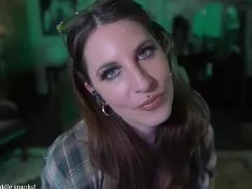 Girls ecstasy: Improve your chatting skills with these steamy streamers, and dive into the immersive world of exposed attraction.
