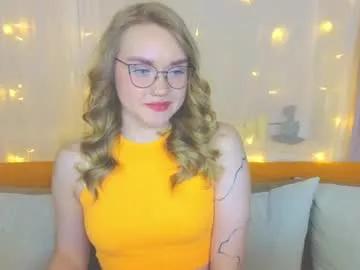 Girls: Stay up-to-date with the new immersive cumshows range and check-out the cutest escorts exhibit their wet clitoris and sweet physiques as they strip off and climax.