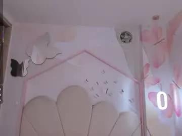 babyabril18 from Chaturbate