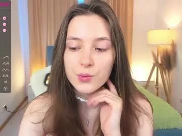 Girls: Stay up-to-date with the new immersive cumshows range and check-out the cutest escorts exhibit their wet clitoris and sweet physiques as they strip off and climax.