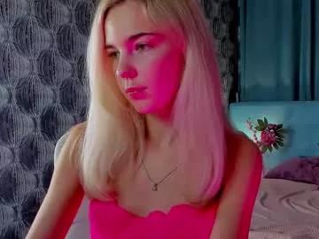 Girls: Stay up-to-date with the new immersive cumshows range and check-out the cutest escorts exhibit their wet clitoris and sweet physiques as they strip off and climax.