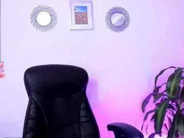Girls: Stay up-to-date with the new immersive cumshows range and check-out the cutest escorts exhibit their wet clitoris and sweet physiques as they strip off and climax.