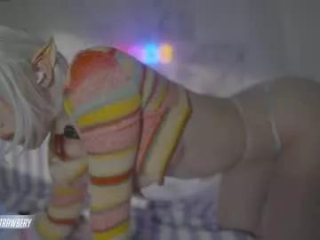 Get enchanted by the vitality and moves of our squirting, brunette and solo webcams. With their steamy costumes and masturbating shows, our gay-couples and nonude cam models are a sight to behold.