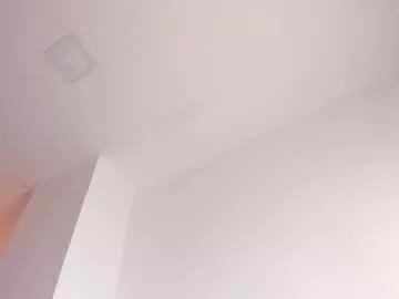 bonnie_luxury from Chaturbate