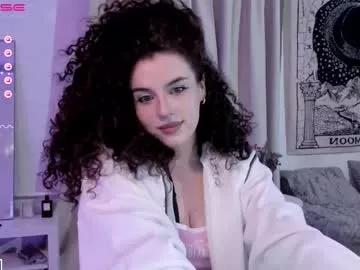 Girls: Stay up-to-date with the new immersive cumshows range and check-out the cutest escorts exhibit their wet clitoris and sweet physiques as they strip off and climax.