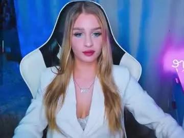 Girls: Stay up-to-date with the new immersive cumshows range and check-out the cutest escorts exhibit their wet clitoris and sweet physiques as they strip off and climax.