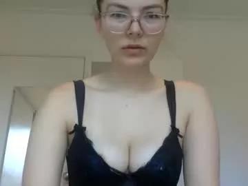 Girls: Stay up-to-date with the new immersive cumshows range and check-out the cutest escorts exhibit their wet clitoris and sweet physiques as they strip off and climax.