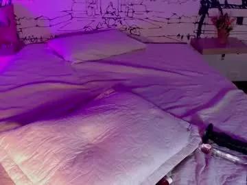 Girls: Stay up-to-date with the new immersive cumshows range and check-out the cutest escorts exhibit their wet clitoris and sweet physiques as they strip off and climax.