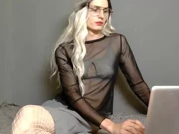 Girls: Stay up-to-date with the new immersive cumshows range and check-out the cutest escorts exhibit their wet clitoris and sweet physiques as they strip off and climax.