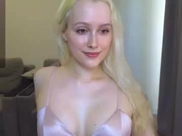 Photos of caseylabow from Chaturbate is Freechat