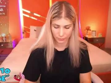 Cassandragood webcams show profile image 