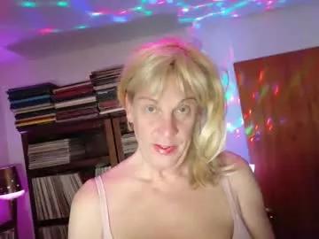Girls: Stay up-to-date with the new immersive cumshows range and check-out the cutest escorts exhibit their wet clitoris and sweet physiques as they strip off and climax.