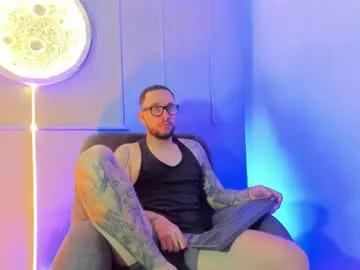 Girls: Stay up-to-date with the new immersive cumshows range and check-out the cutest escorts exhibit their wet clitoris and sweet physiques as they strip off and climax.