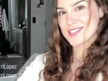 Get enchanted by the vitality and moves of our squirting, brunette and solo webcams. With their steamy costumes and masturbating shows, our gay-couples and nonude cam models are a sight to behold.