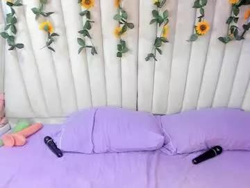 Girls: Stay up-to-date with the new immersive cumshows range and check-out the cutest escorts exhibit their wet clitoris and sweet physiques as they strip off and climax.