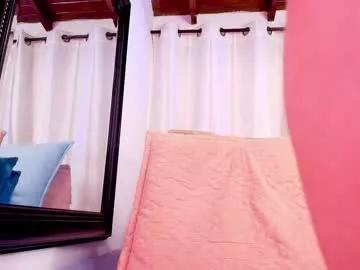 Girls: Stay up-to-date with the new immersive cumshows range and check-out the cutest escorts exhibit their wet clitoris and sweet physiques as they strip off and climax.
